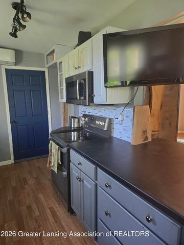 2348 Ives Road, Leslie, MI 49251