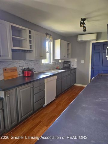 2348 Ives Road, Leslie, MI 49251