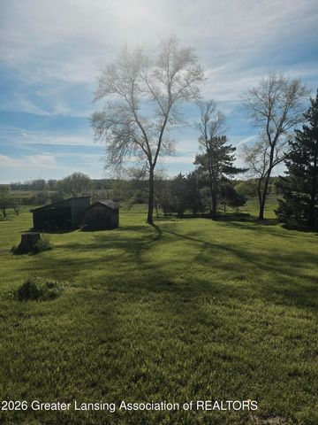 2348 Ives Road, Leslie, MI 49251
