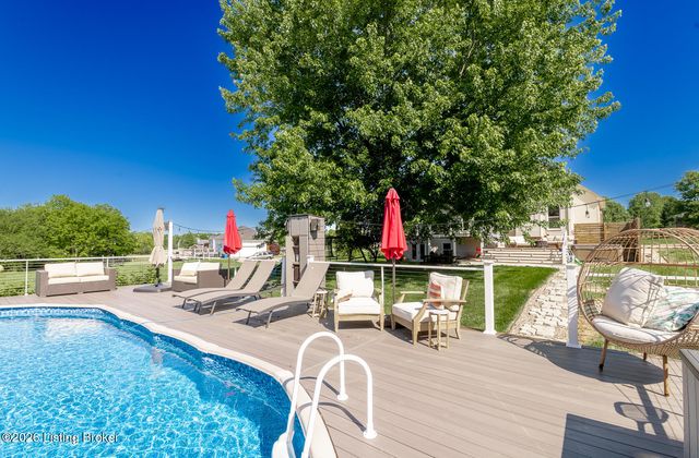 4016 Sheehan Dr, Buckner, KY 40010