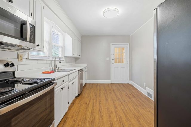 118 Briarwood Road, Spartanburg, SC 29301