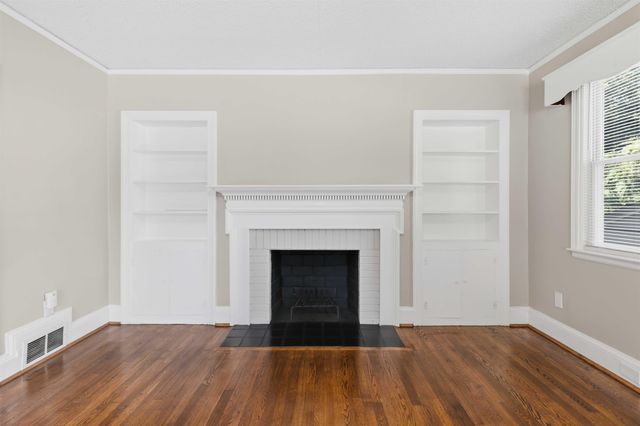 118 Briarwood Road, Spartanburg, SC 29301