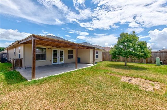 1725 Gallop Trail, Corpus Christi, TX 78410