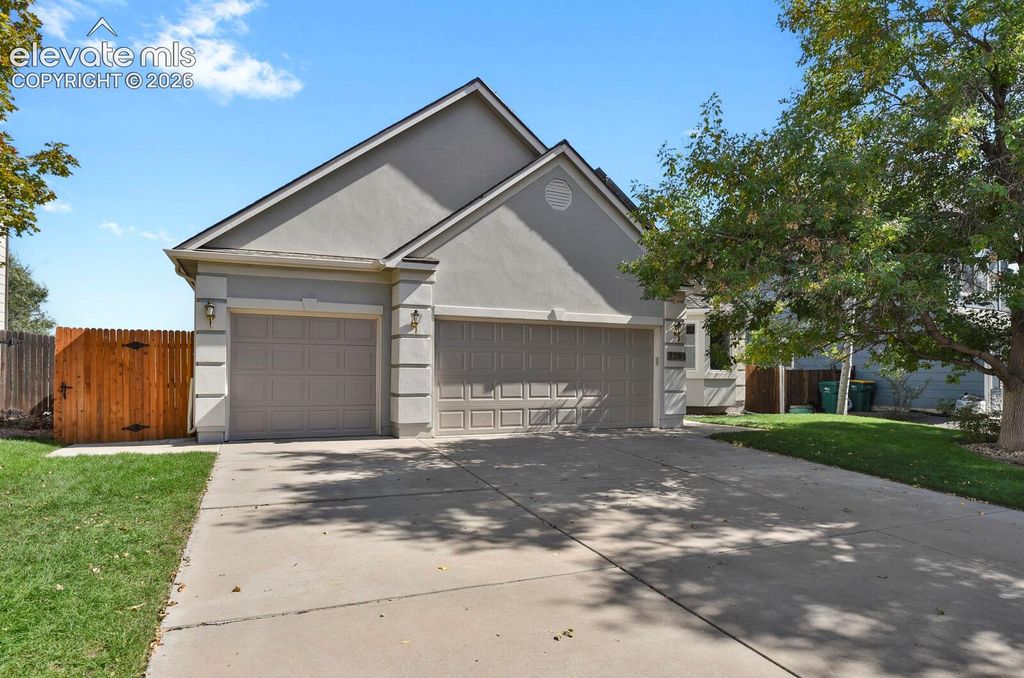 7381 Waterman Way, Colorado Springs, CO 80922 — photo 4