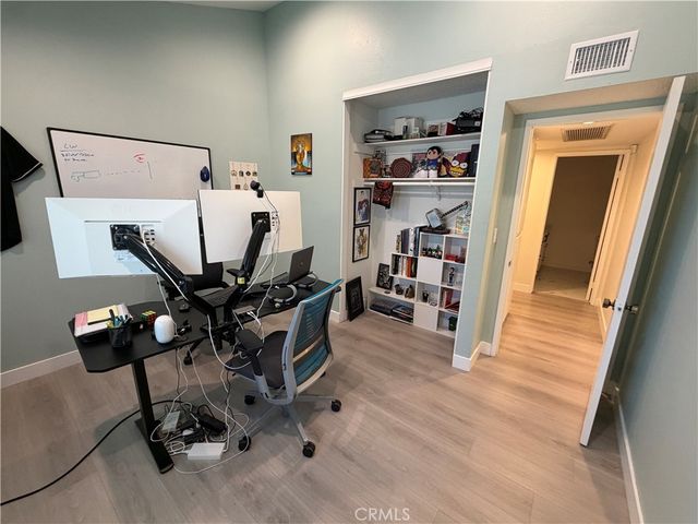 10475 Newhome Avenue 2, Sunland, CA 91040