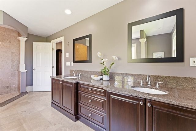 64 Cudworth Ln, Sudbury, MA 01776