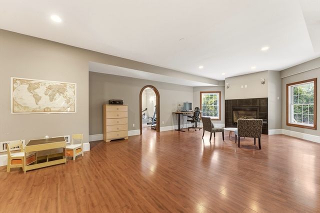 64 Cudworth Ln, Sudbury, MA 01776