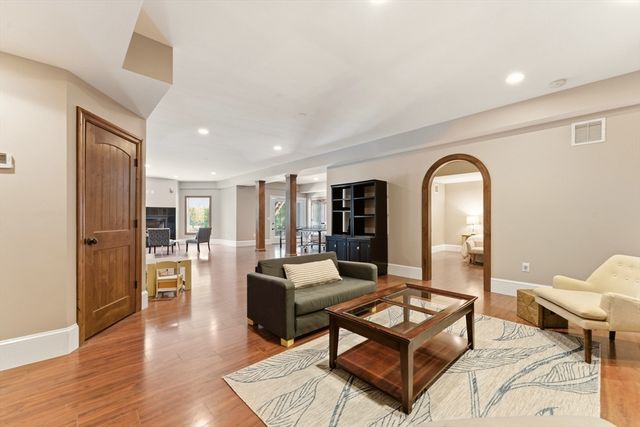 64 Cudworth Ln, Sudbury, MA 01776