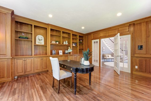 64 Cudworth Ln, Sudbury, MA 01776