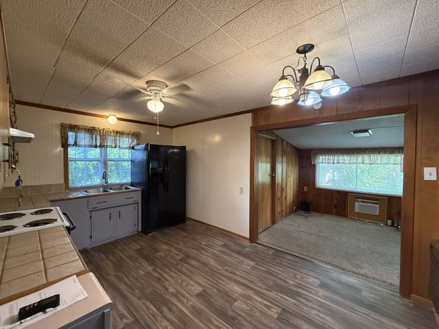 207 Powell St, Decherd, TN 37324