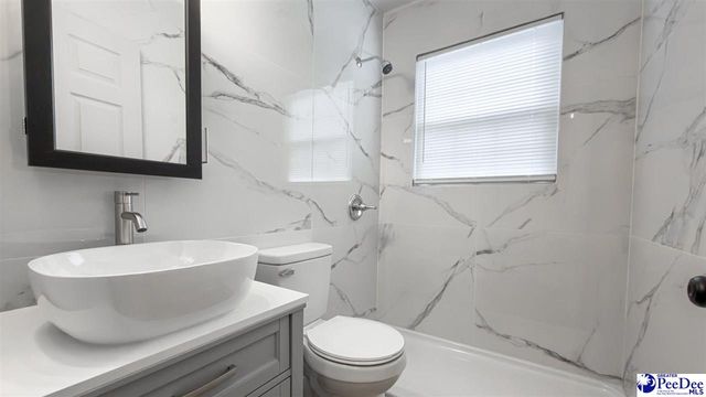 1621 W King Ave, Florence, SC 29501