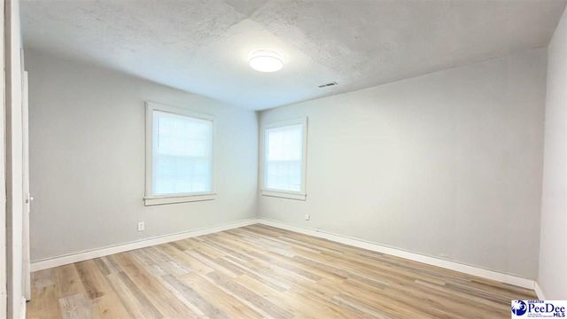 1621 W King Ave, Florence, SC 29501