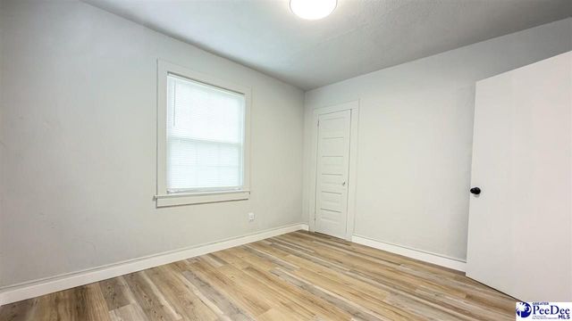 1621 W King Ave, Florence, SC 29501