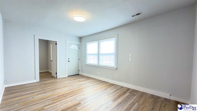 1621 W King Ave, Florence, SC 29501