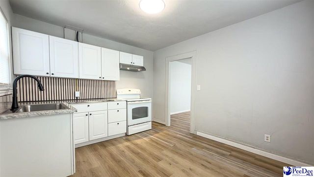 1621 W King Ave, Florence, SC 29501