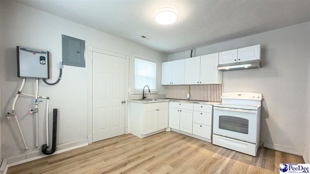 1621 W King Ave, Florence, SC 29501