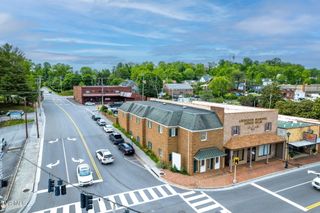 329 West Main Street, Abingdon, VA 24210
