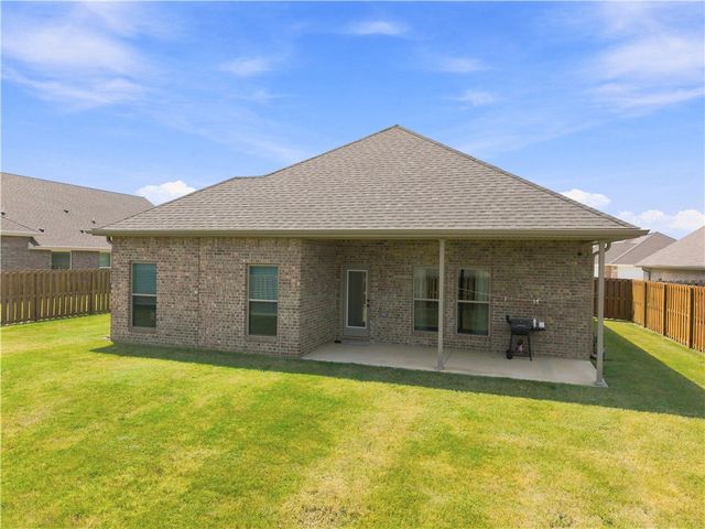 1051 Pink Lady Place, Bentonville, AR 72712