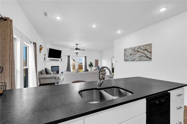1051 Pink Lady Place, Bentonville, AR 72712