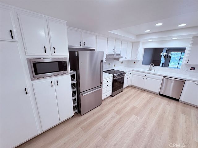 3207 Moritz 41, Huntington Beach, CA 92649