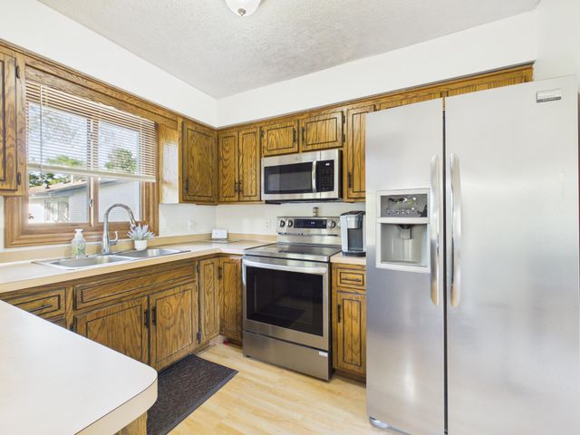 7500 119th Avenue N, Champlin, MN 55316