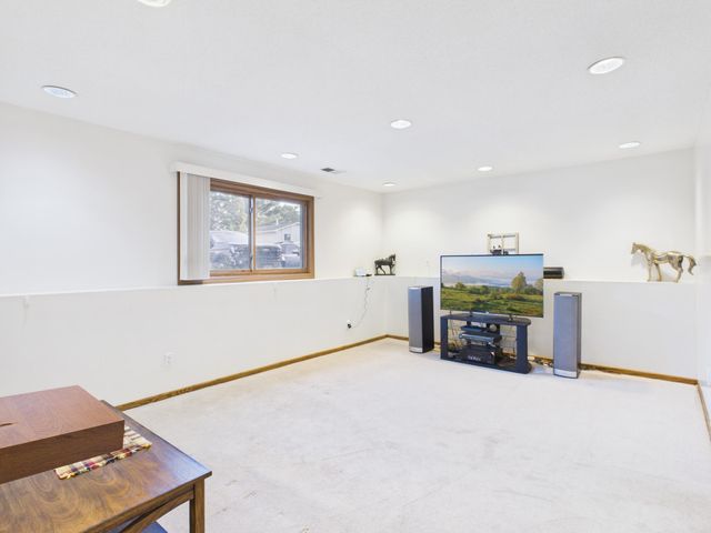 7500 119th Avenue N, Champlin, MN 55316
