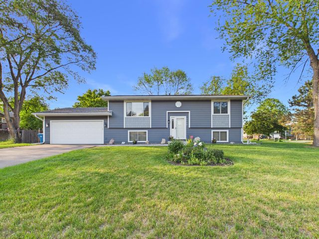 7500 119th Avenue N, Champlin, MN 55316