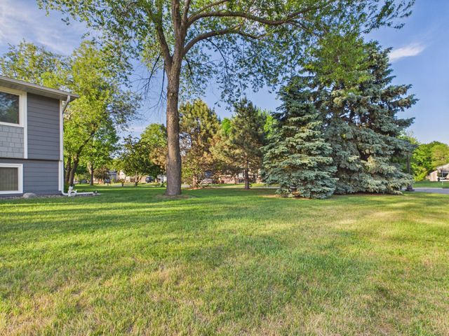 7500 119th Avenue N, Champlin, MN 55316