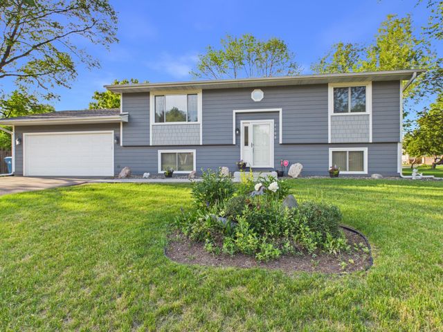 7500 119th Avenue N, Champlin, MN 55316