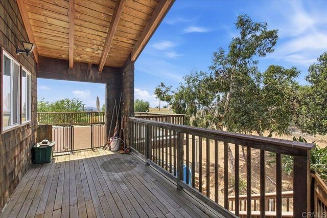 28425 Thundernut Ln, Valley Center, CA 92082