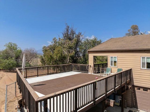 28425 Thundernut Ln, Valley Center, CA 92082