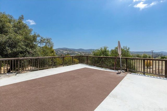 28425 Thundernut Ln, Valley Center, CA 92082