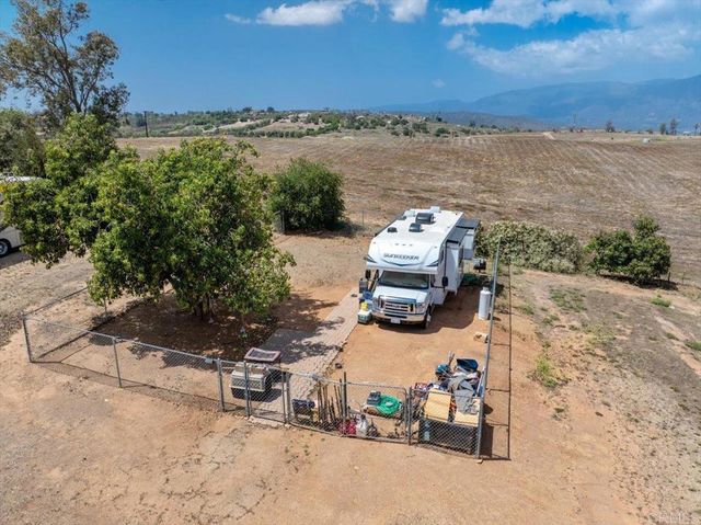28425 Thundernut Ln, Valley Center, CA 92082
