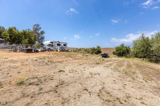 28425 Thundernut Ln, Valley Center, CA 92082