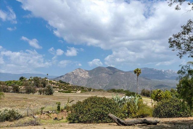 28425 Thundernut Ln, Valley Center, CA 92082