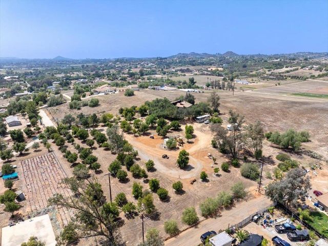 28425 Thundernut Ln, Valley Center, CA 92082