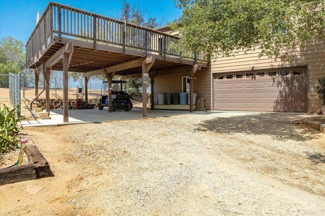 28425 Thundernut Ln, Valley Center, CA 92082
