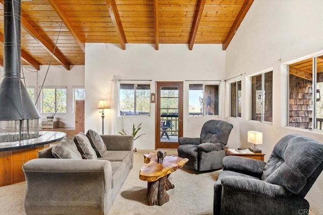 28425 Thundernut Ln, Valley Center, CA 92082