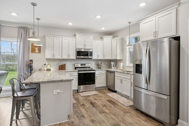 520 Chapmansboro Rd, Ashland City, TN 37015