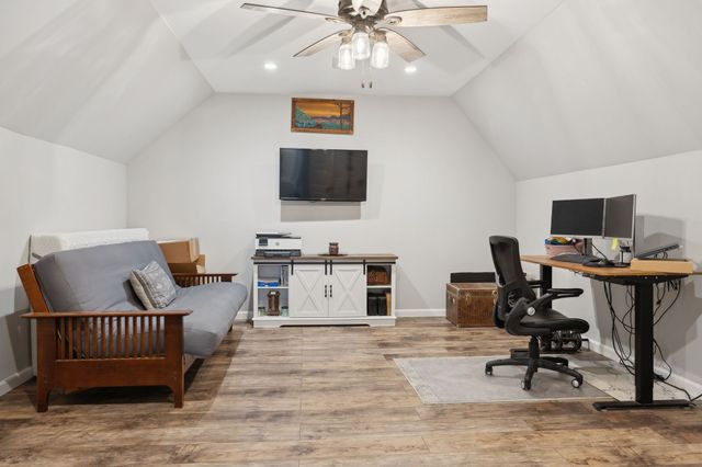 520 Chapmansboro Rd, Ashland City, TN 37015