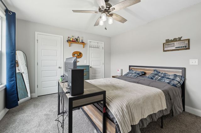 520 Chapmansboro Rd, Ashland City, TN 37015