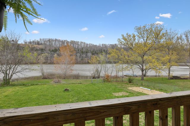 520 Chapmansboro Rd, Ashland City, TN 37015