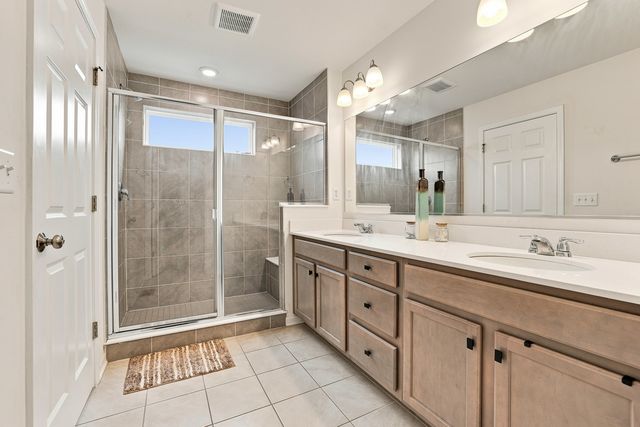 3303 Trillium Circle, Rolling Meadows, IL 60008