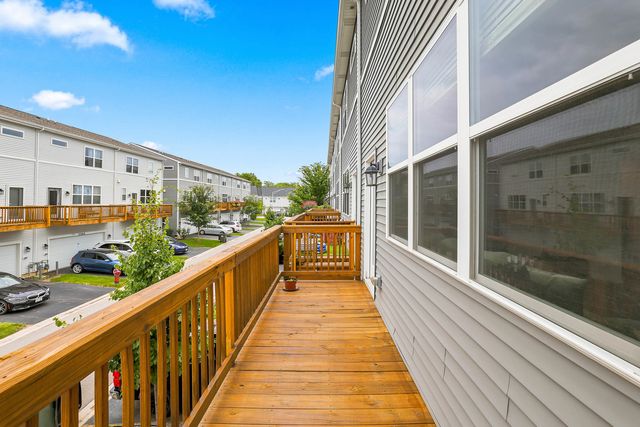 3303 Trillium Circle, Rolling Meadows, IL 60008
