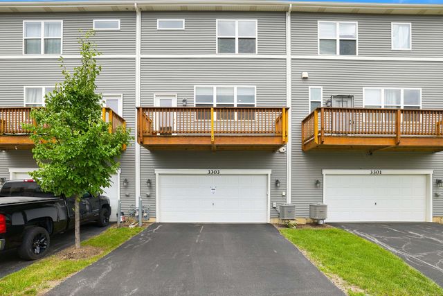 3303 Trillium Circle, Rolling Meadows, IL 60008