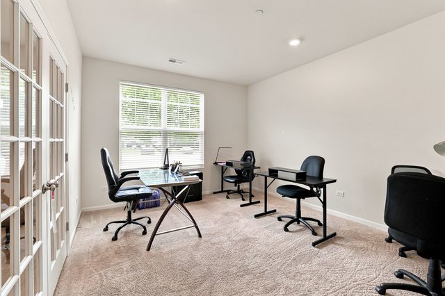 3303 Trillium Circle, Rolling Meadows, IL 60008