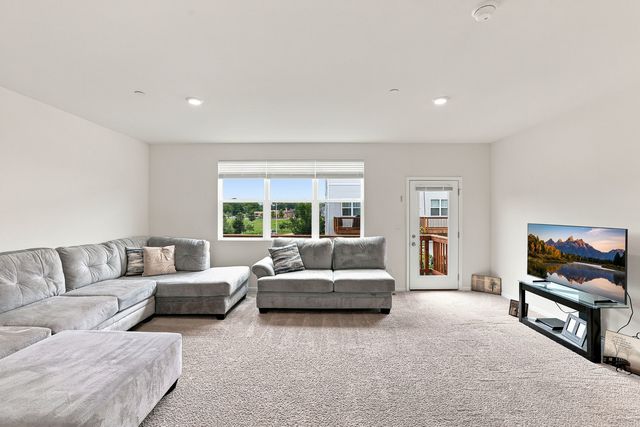 3303 Trillium Circle, Rolling Meadows, IL 60008