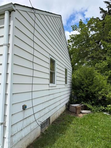 1934 E Hudson Street, Columbus, OH 43211