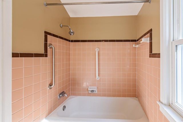 2537 Hoard Street, Madison, WI 53704