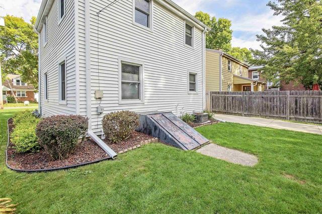 2537 Hoard Street, Madison, WI 53704